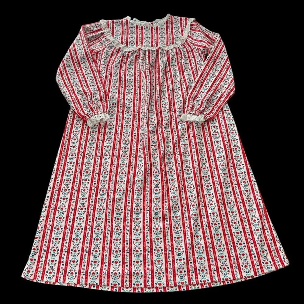Like New Lanz‎ of Salzburg Girls L 10/12 Tyrolean Red Long Sleeve Nightgown Gown